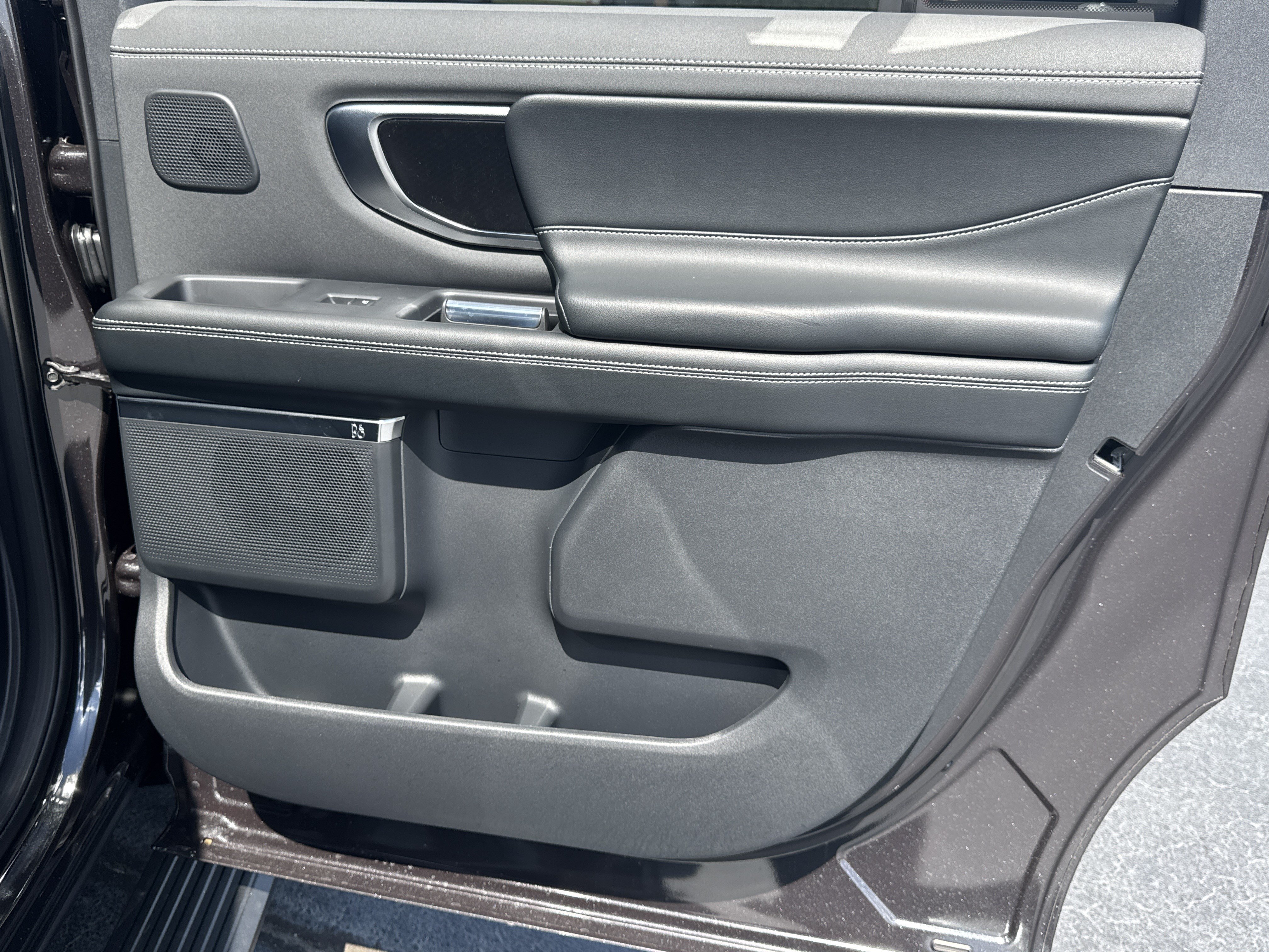New 2027 Ford Expedition Max Platinum w/ Stealth Appearance Package AWD/4WD image 22