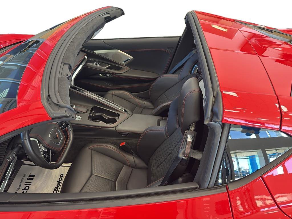 Used 2020 Chevrolet Corvette Stingray Premium Cpe w/ 3LT Preferred Equipment Group image 7