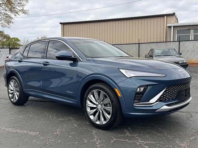 Certified 2026 Buick Envista Avenir image 2
