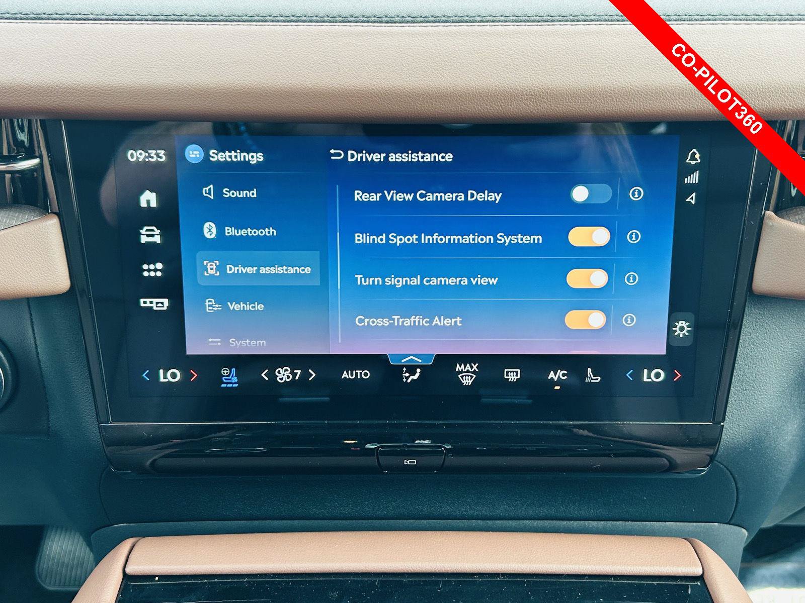 New 2027 Lincoln Navigator Reserve AWD/4WD image 12