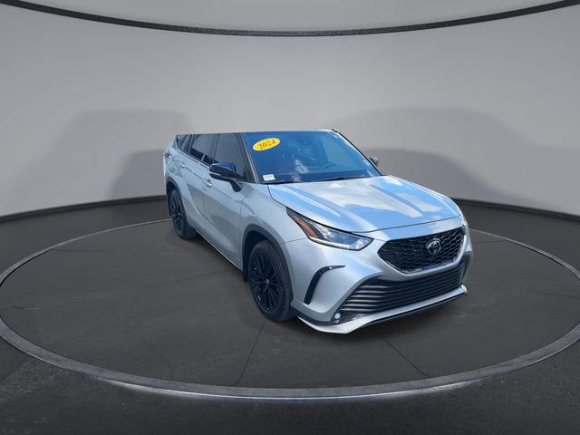 Used 2024 Toyota Highlander XSE image 6