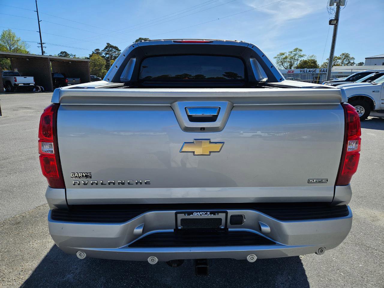 Used 2011 Chevrolet Avalanche LTZ image 5
