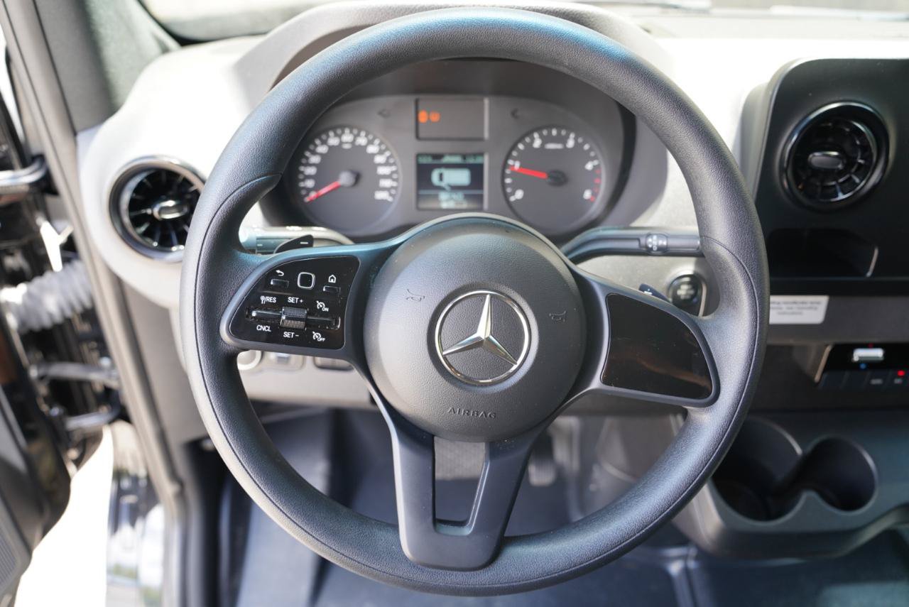 Used 2021 Mercedes-Benz Sprinter 3500 image 12