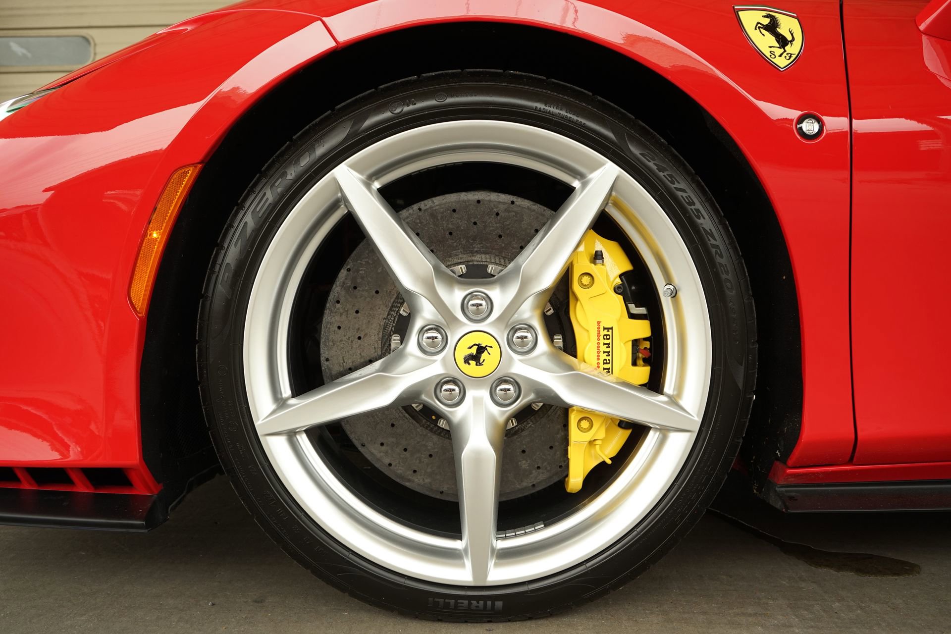 Used 2022 Ferrari F8 Tributo RWD image 35