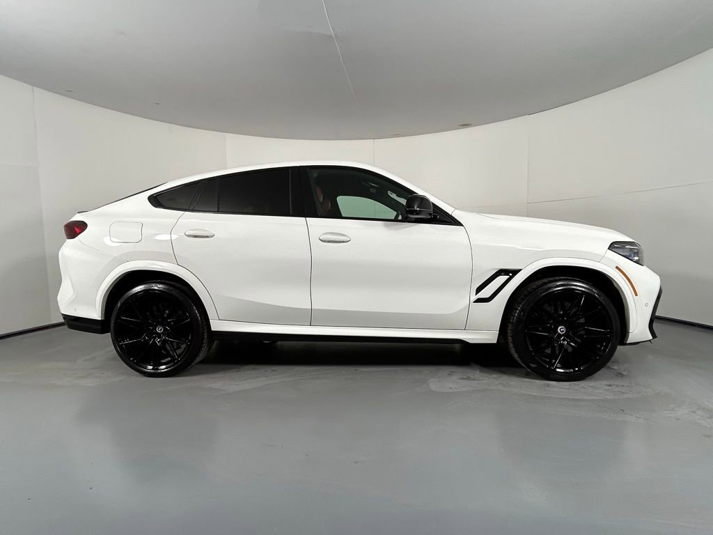 Used 2023 BMW X6 M w/ Competition Package image 9
