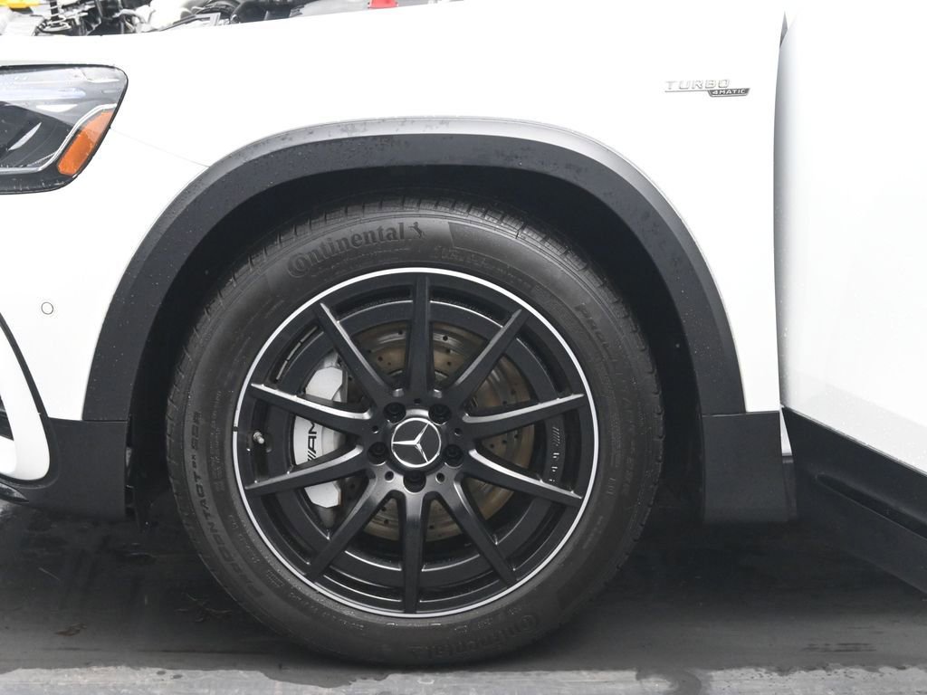 Used 2025 Mercedes-Benz GLB 35 AMG 4MATIC image 27