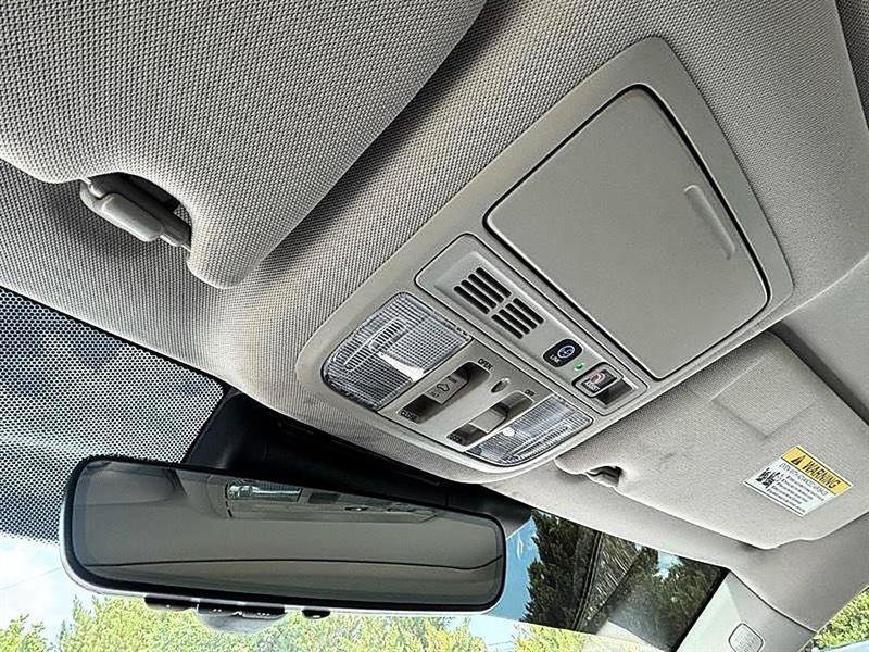 Used 2021 Honda Accord Touring image 32