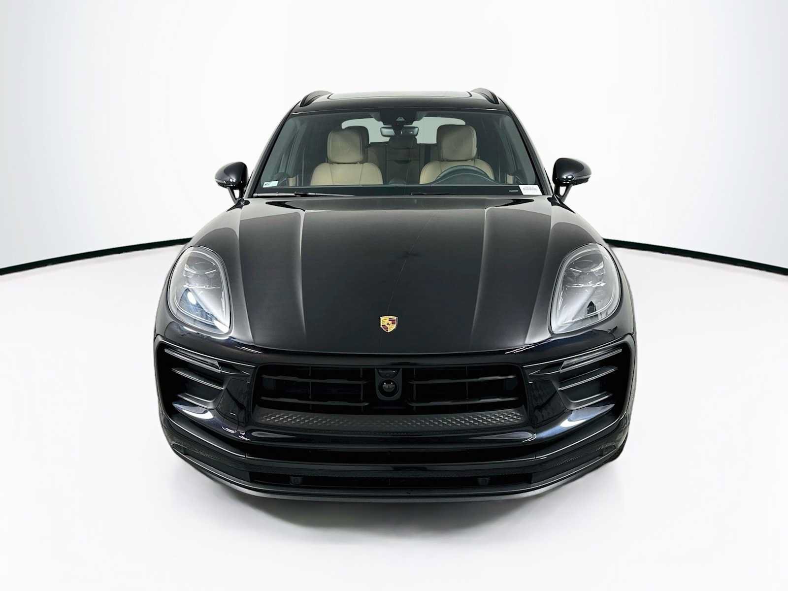 New 2026 Porsche Macan AWD/4WD image 6
