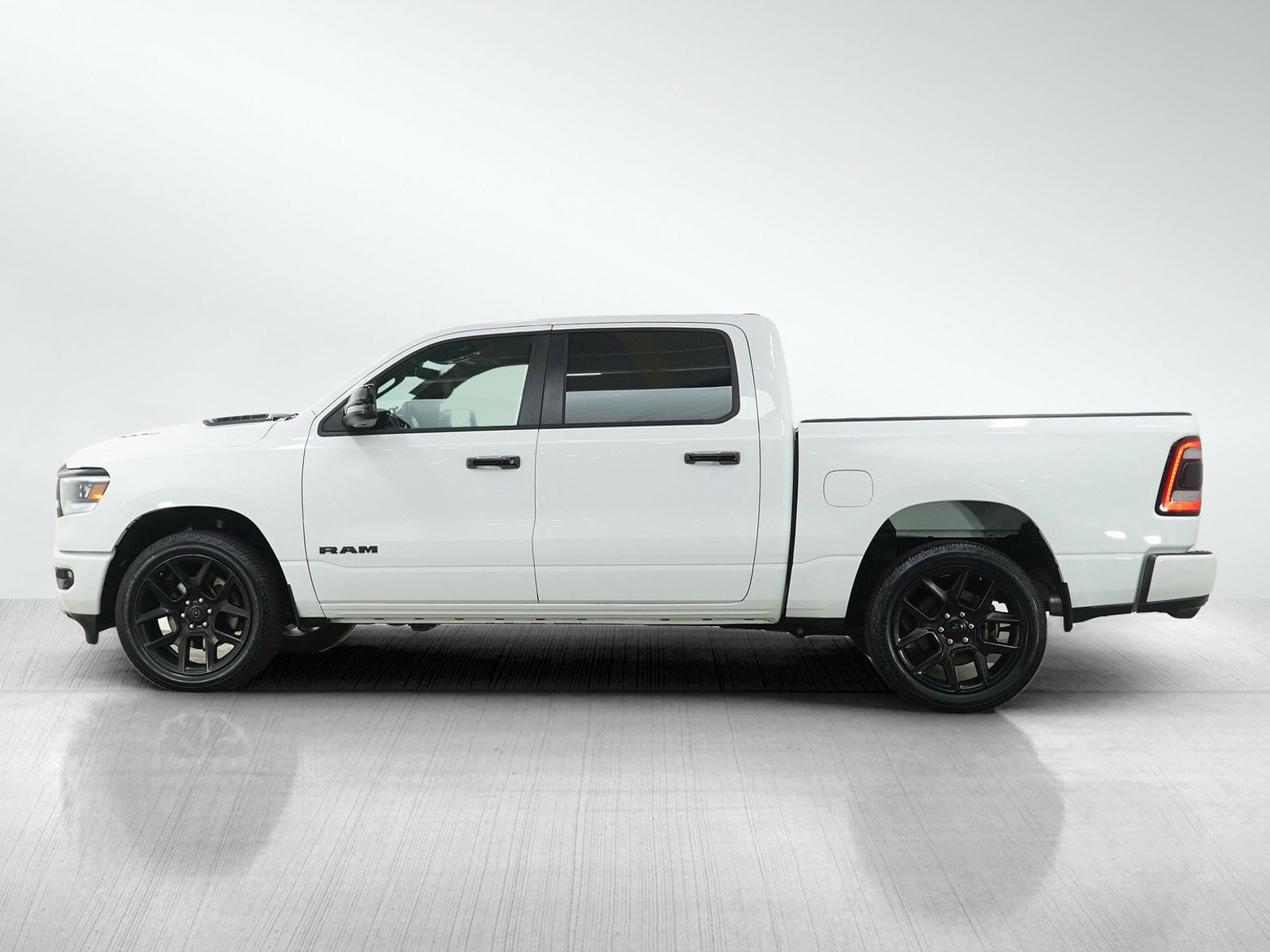 Used 2023 RAM 1500 Laramie image 2