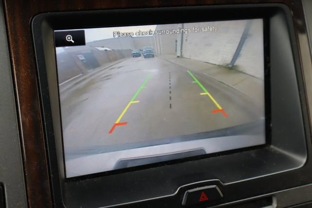 Used 2015 Ford Expedition EL Platinum RWD image 9