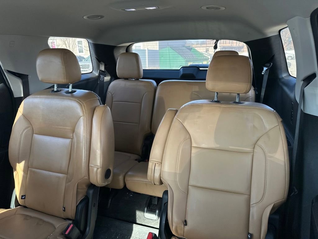 Used 2020 Chevrolet Traverse LT image 14