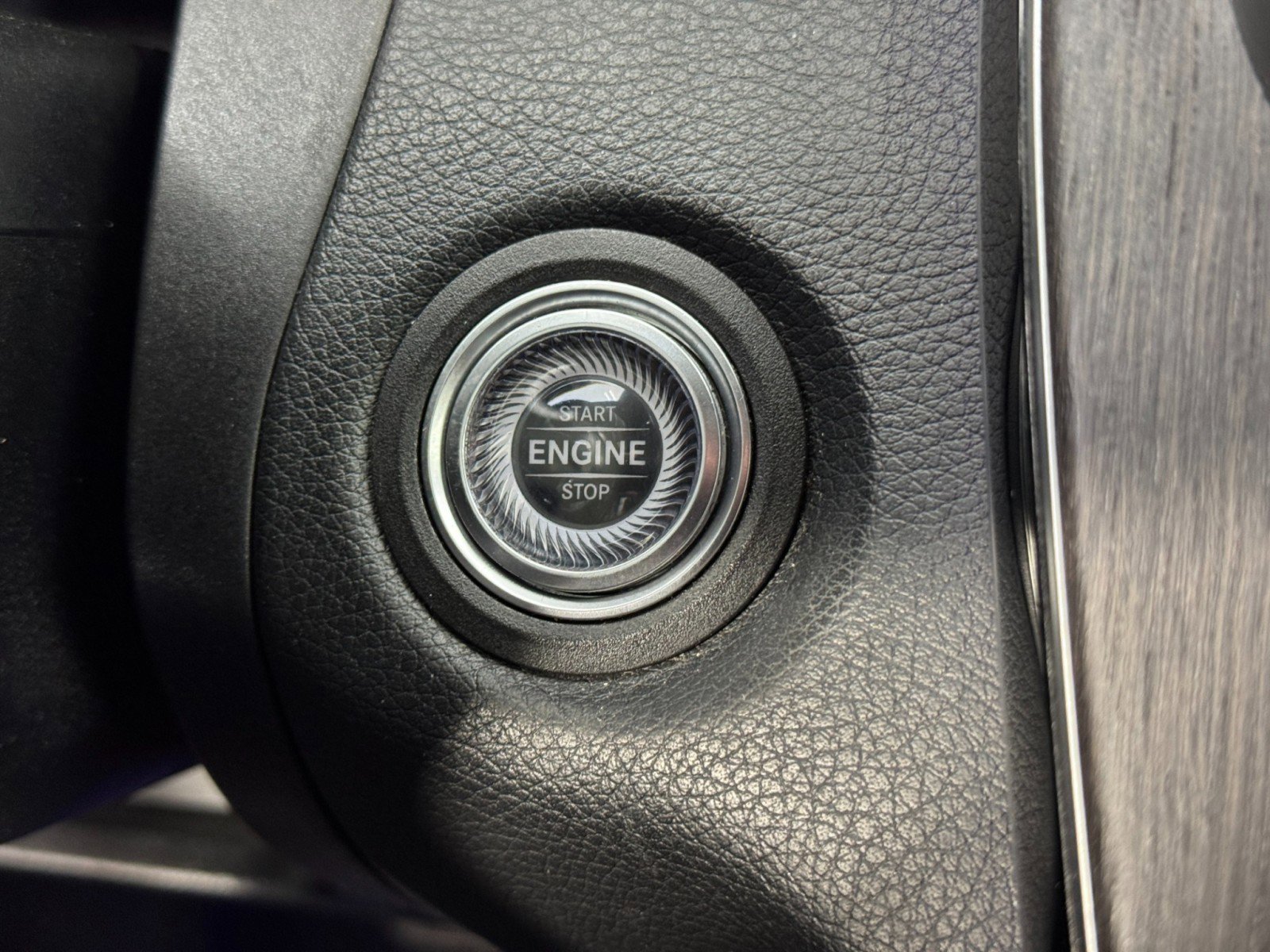Used 2019 Mercedes-Benz C 300 4MATIC Coupe image 23