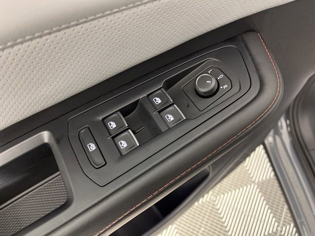 Used 2024 Volkswagen Atlas Peak Edition SEL image 32