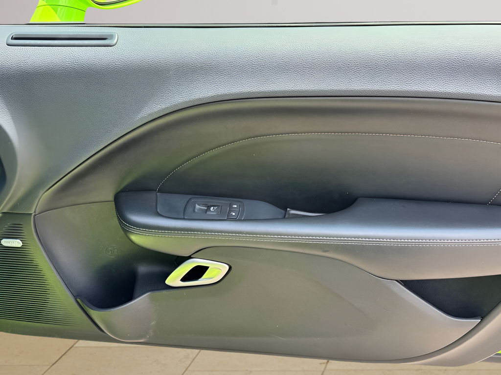Used 2015 Dodge Challenger R/T Plus RWD image 13
