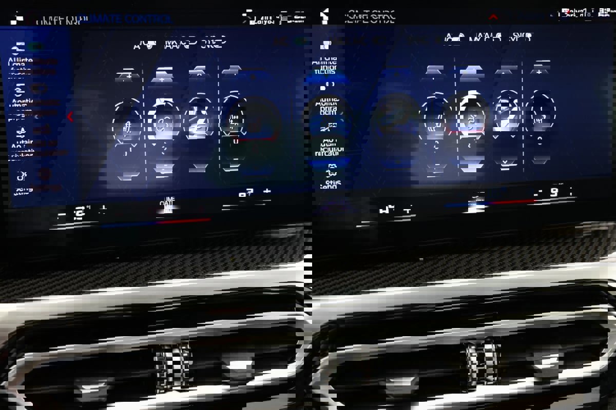 Used 2024 BMW M2 w/ Lighting Package image 9