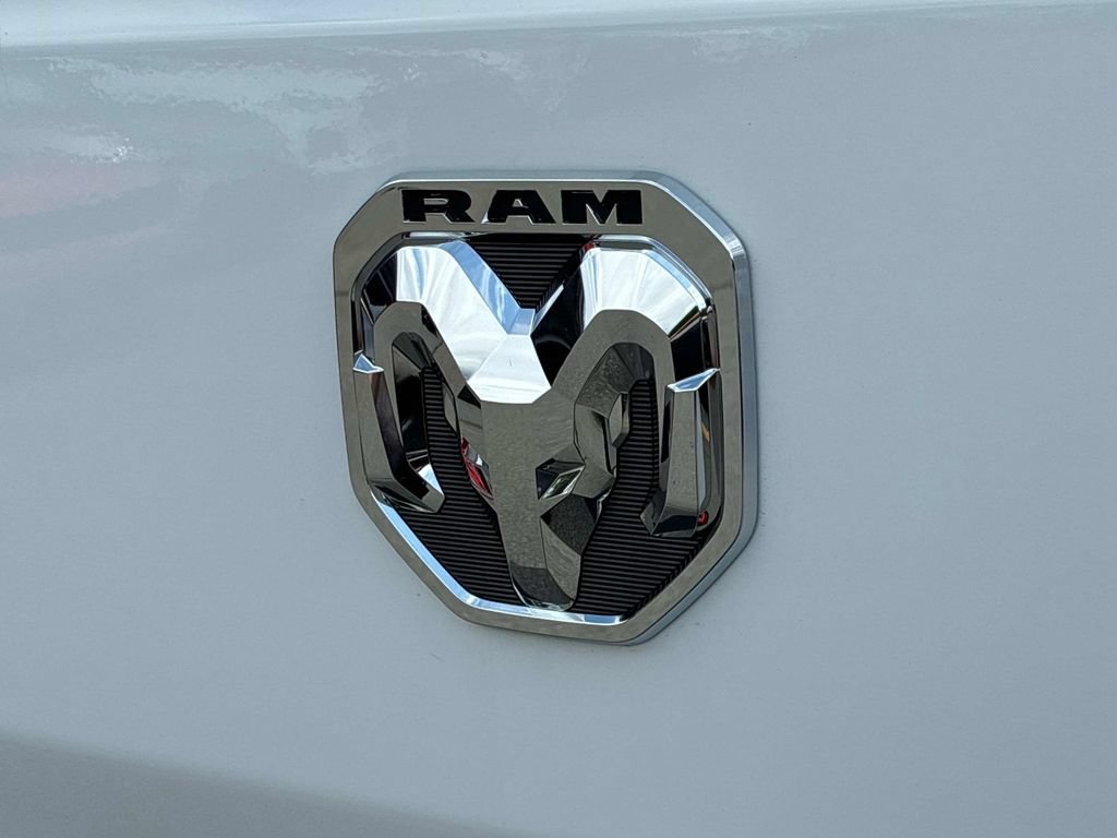Used 2025 RAM ProMaster 2500 w/ U-Haul Equipment Group FWD image 18