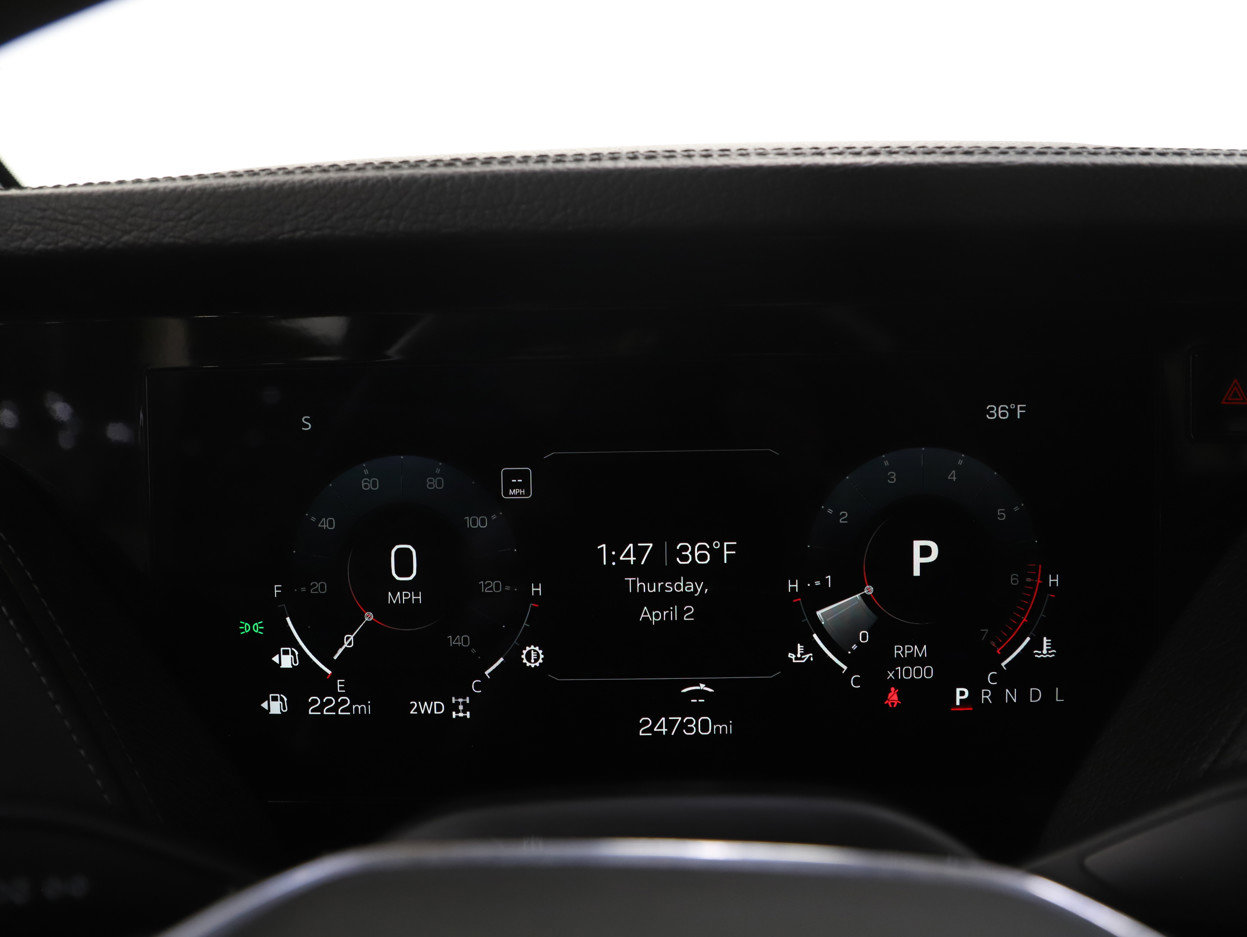 Used 2025 GMC Yukon Denali AWD/4WD image 32
