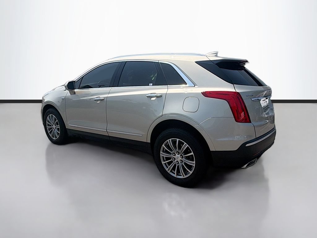 Used 2017 Cadillac XT5 Luxury w/ Driver Awareness Package FWD image 7