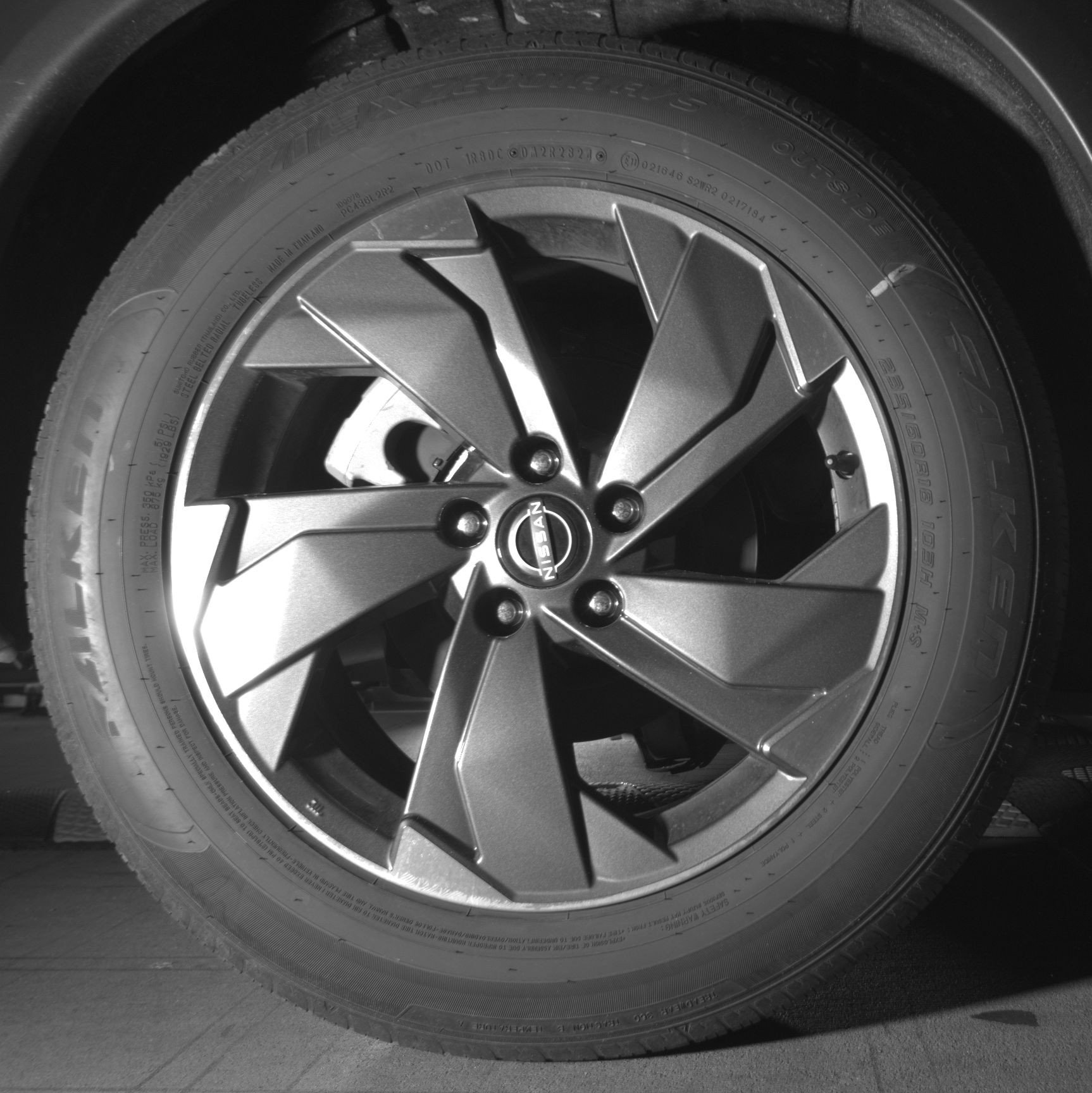 Used 2025 Nissan Rogue SV FWD image 15