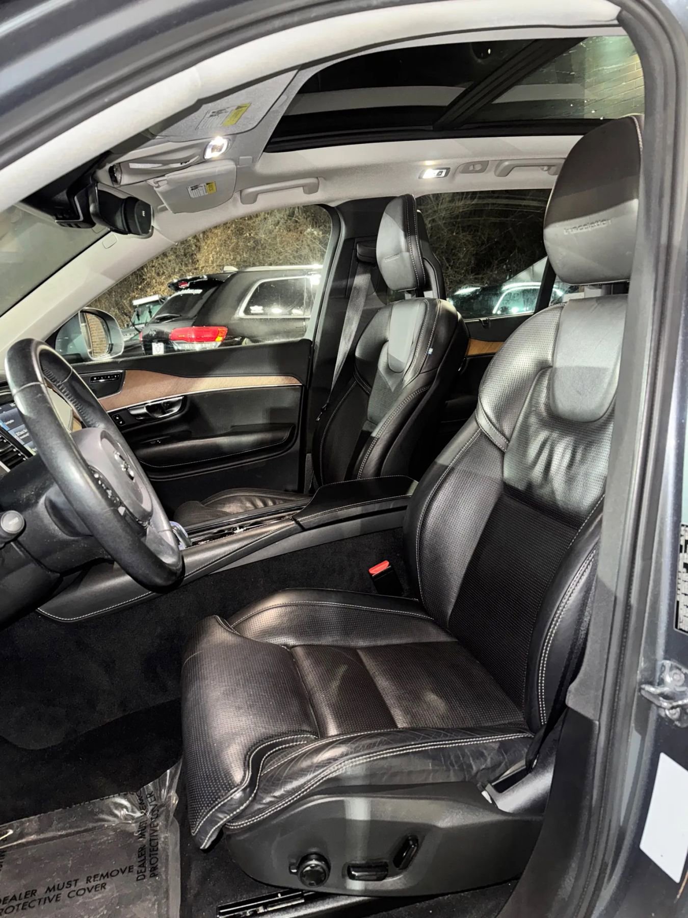 Used 2016 Volvo XC90 T8 Inscription w/ Protection Package Plus image 11