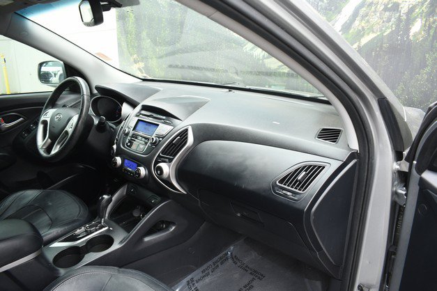 Used 2013 Hyundai Tucson Limited AWD/4WD image 24