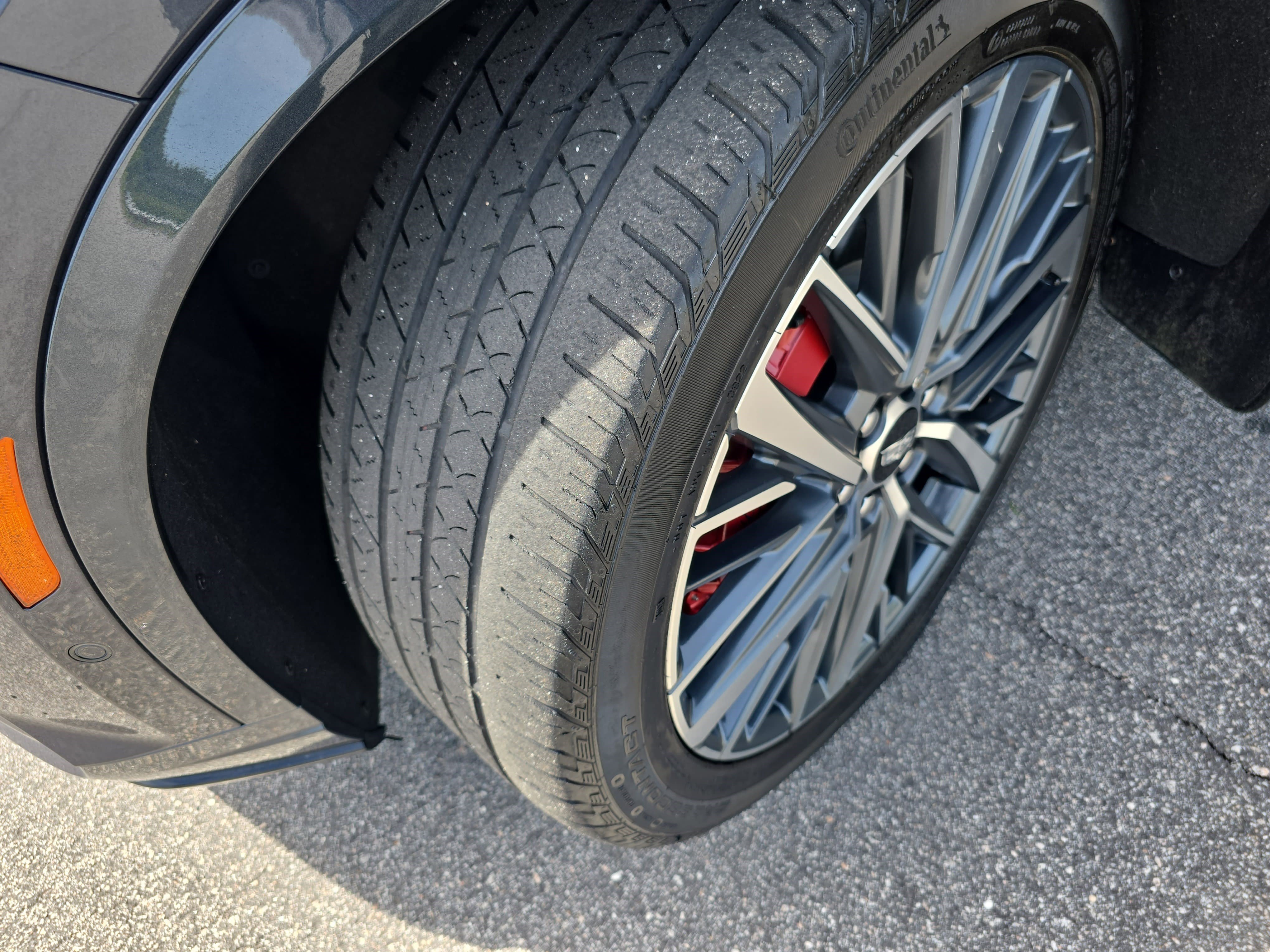 Used 2023 Cadillac XT6 Sport w/ Platinum Package image 32