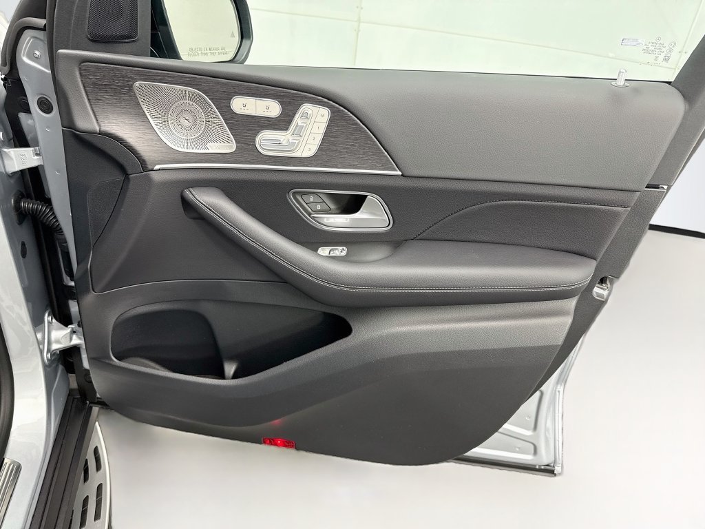 Certified 2026 Mercedes-Benz GLS 450 4MATIC image 25
