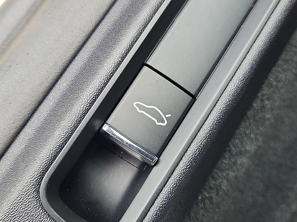 Certified 2019 Porsche 718 Boxster S image 25