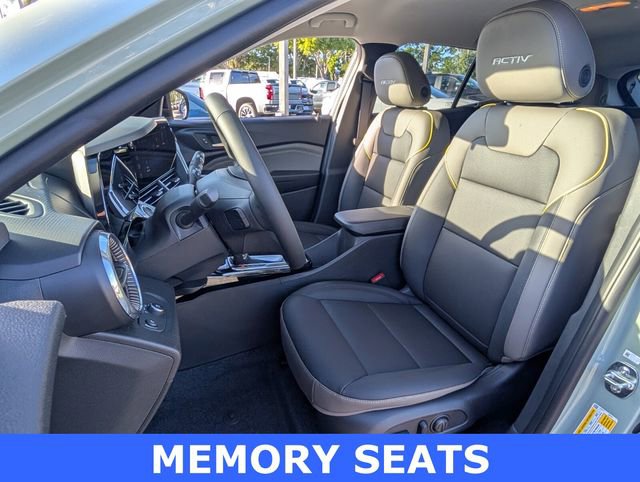 Used 2025 Chevrolet Trax ACTIV w/ Driver Confidence Package image 4