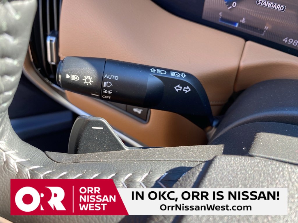 Used 2025 Nissan Armada SL image 29