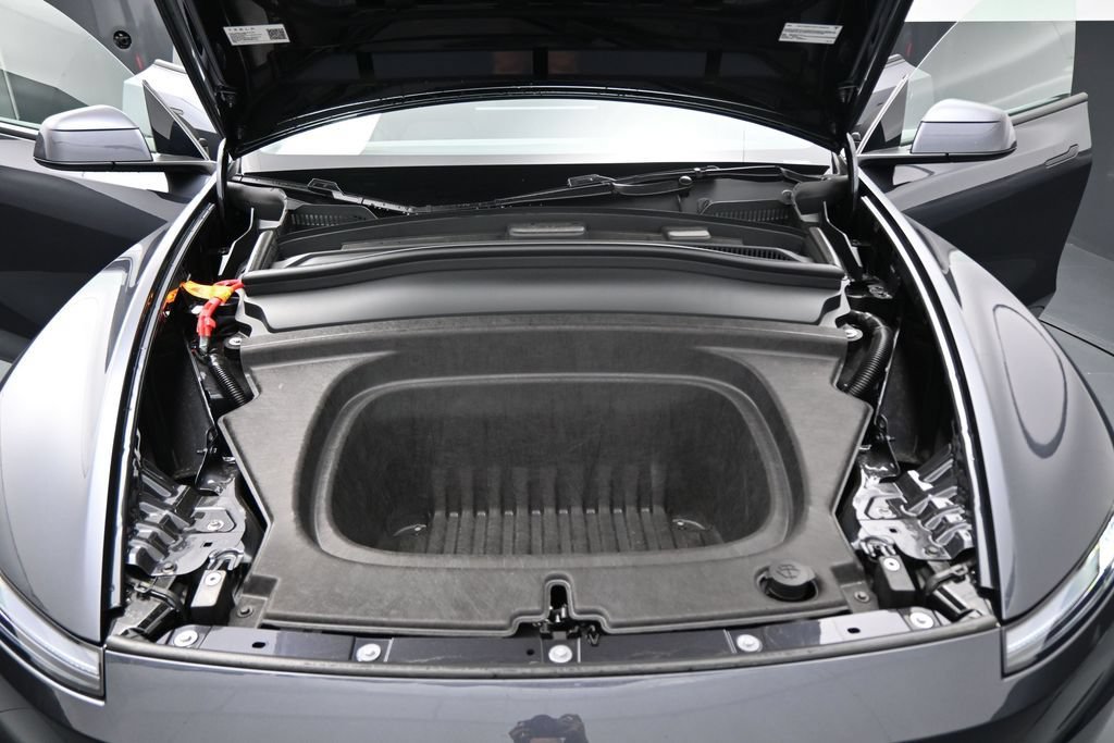 Used 2026 Tesla Model Y AWD image 24
