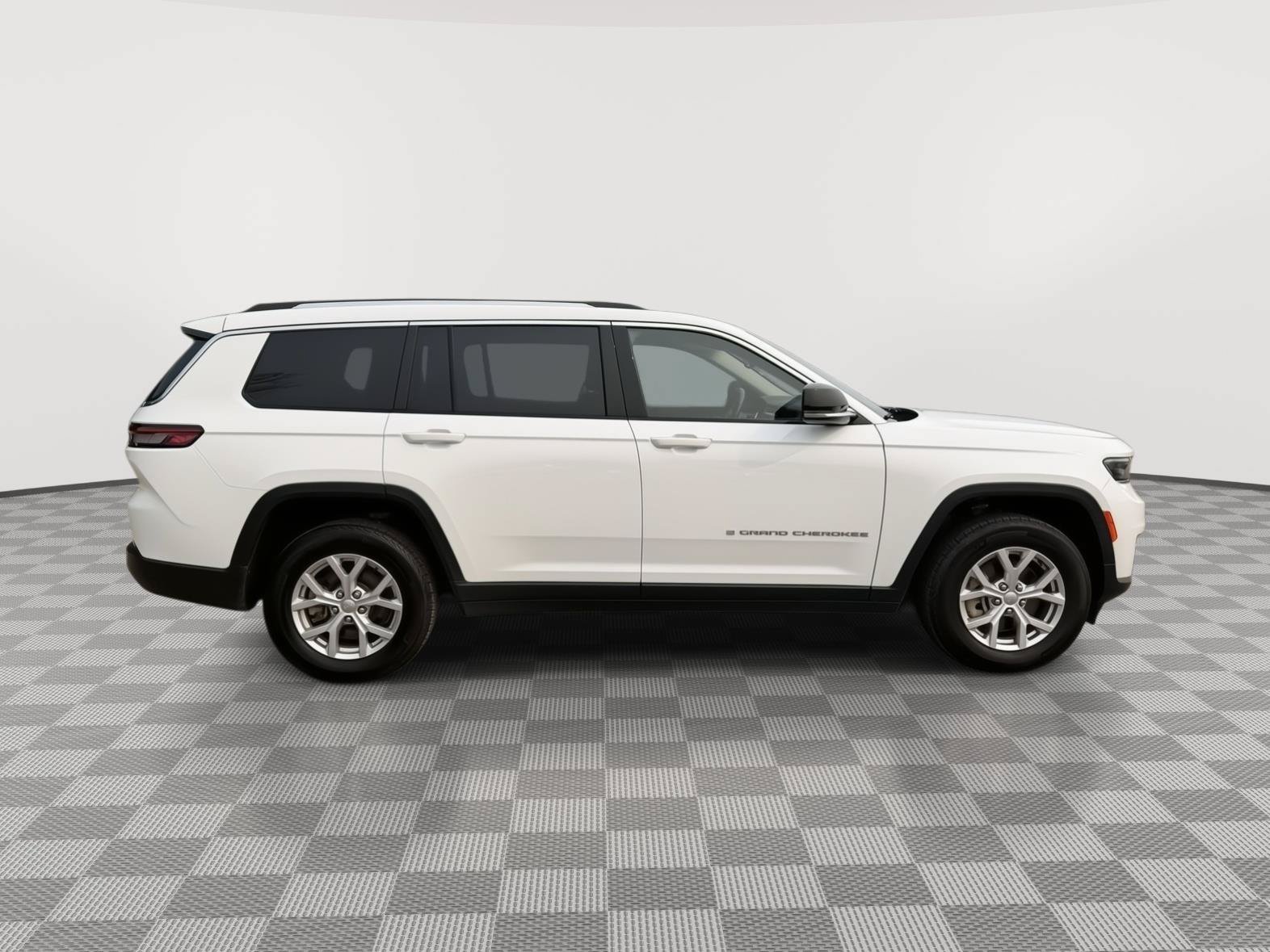 Used 2021 Jeep Grand Cherokee L Limited AWD/4WD image 6