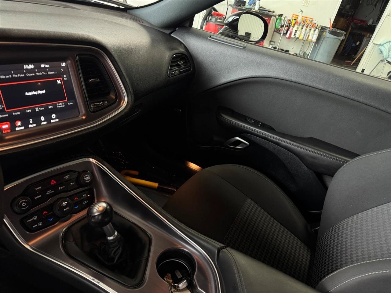 Used 2018 Dodge Challenger R/T Scat Pack w/ Driver Convenience Group RWD image 5