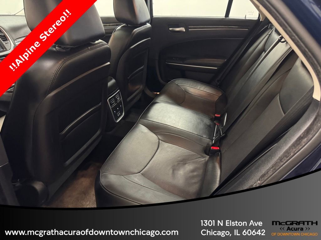 Used 2015 Chrysler 300 C image 28