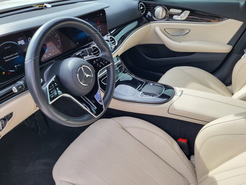 Used 2022 Mercedes-Benz E 350 4MATIC Sedan image 7