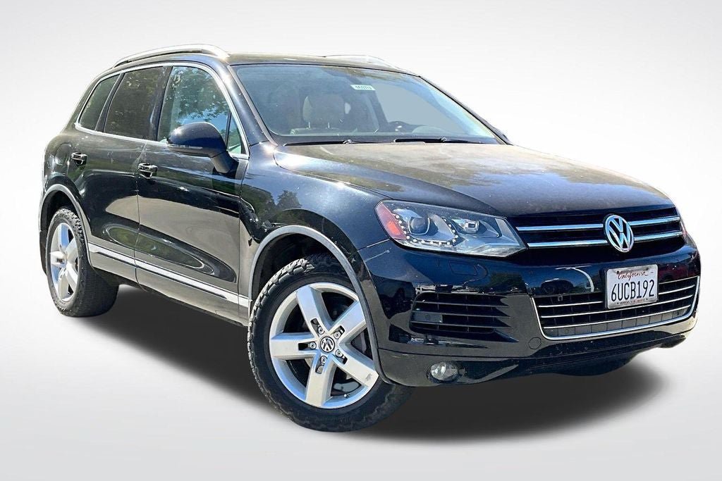 Used 2012 Volkswagen Touareg Sport AWD/4WD image 3