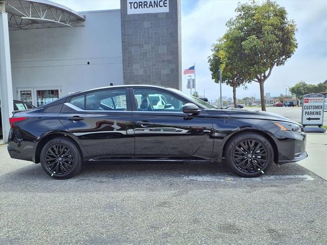 New 2026 Nissan Altima 2.5 SV w/ SV Special Edition Package FWD image 3