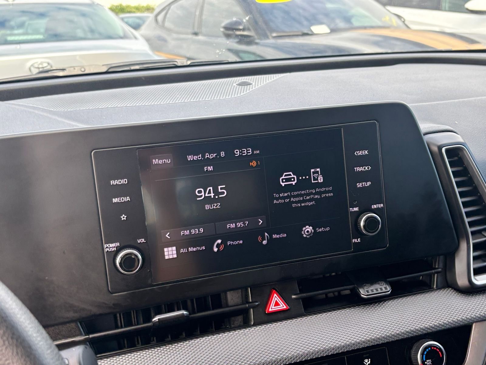 Used 2025 Kia Sportage LX image 20