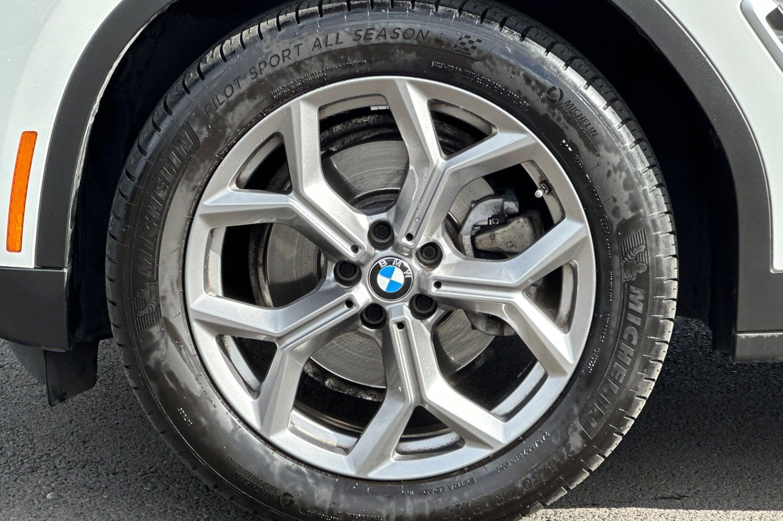 Used 2023 BMW X4 xDrive30i w/ Premium Package AWD/4WD image 32