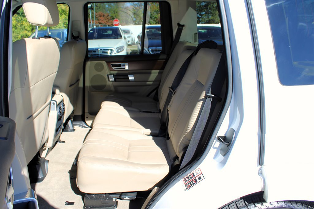 Used 2016 Land Rover LR4 HSE image 20