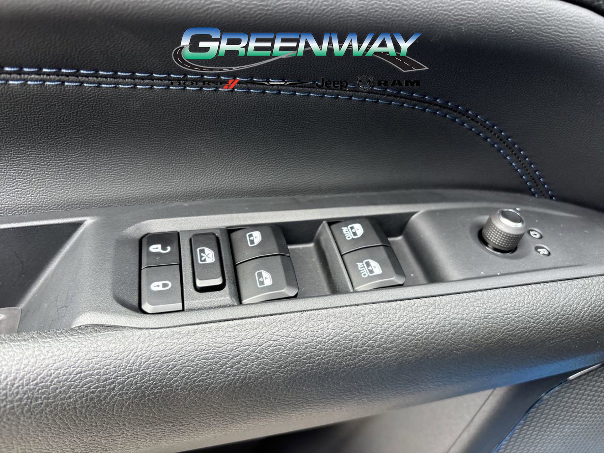 New 2026 Jeep Compass Latitude image 16