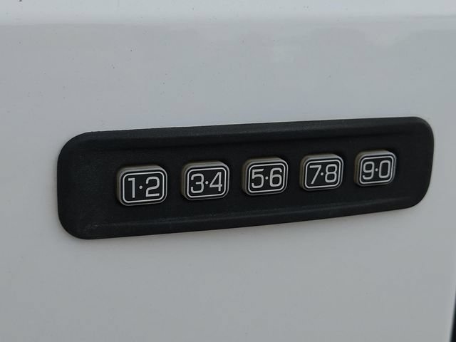 Used 2009 Ford F250 Lariat AWD/4WD image 10