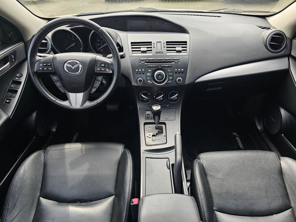 Used 2012 MAZDA MAZDA3 i Grand Touring w/ Tech Pkg FWD image 18