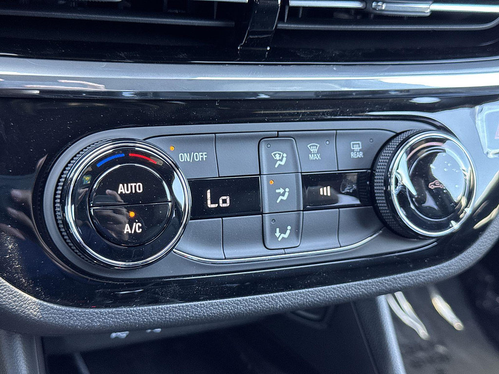 New 2026 Buick Envista Sport Touring w/ Convenience II Package FWD image 16