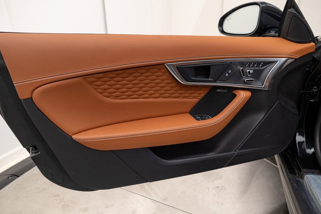Used 2024 Jaguar F-TYPE R-Dynamic RWD image 21