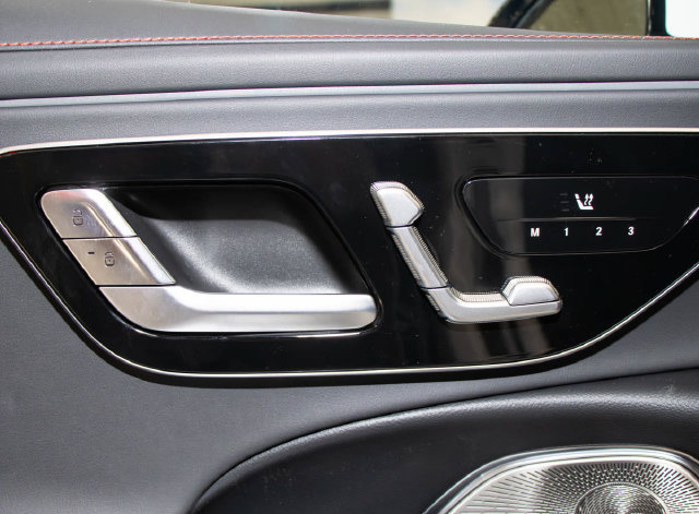 New 2027 Mercedes-Benz E 53 AMG e 4MATIC Sedan image 13