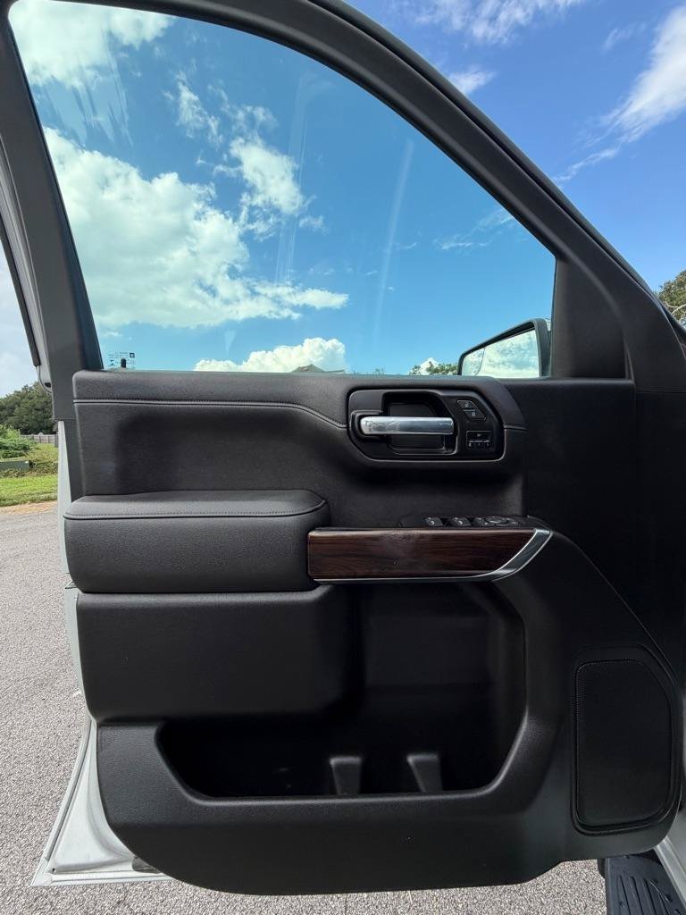 Used 2021 GMC Sierra 1500 SLT AWD/4WD image 10