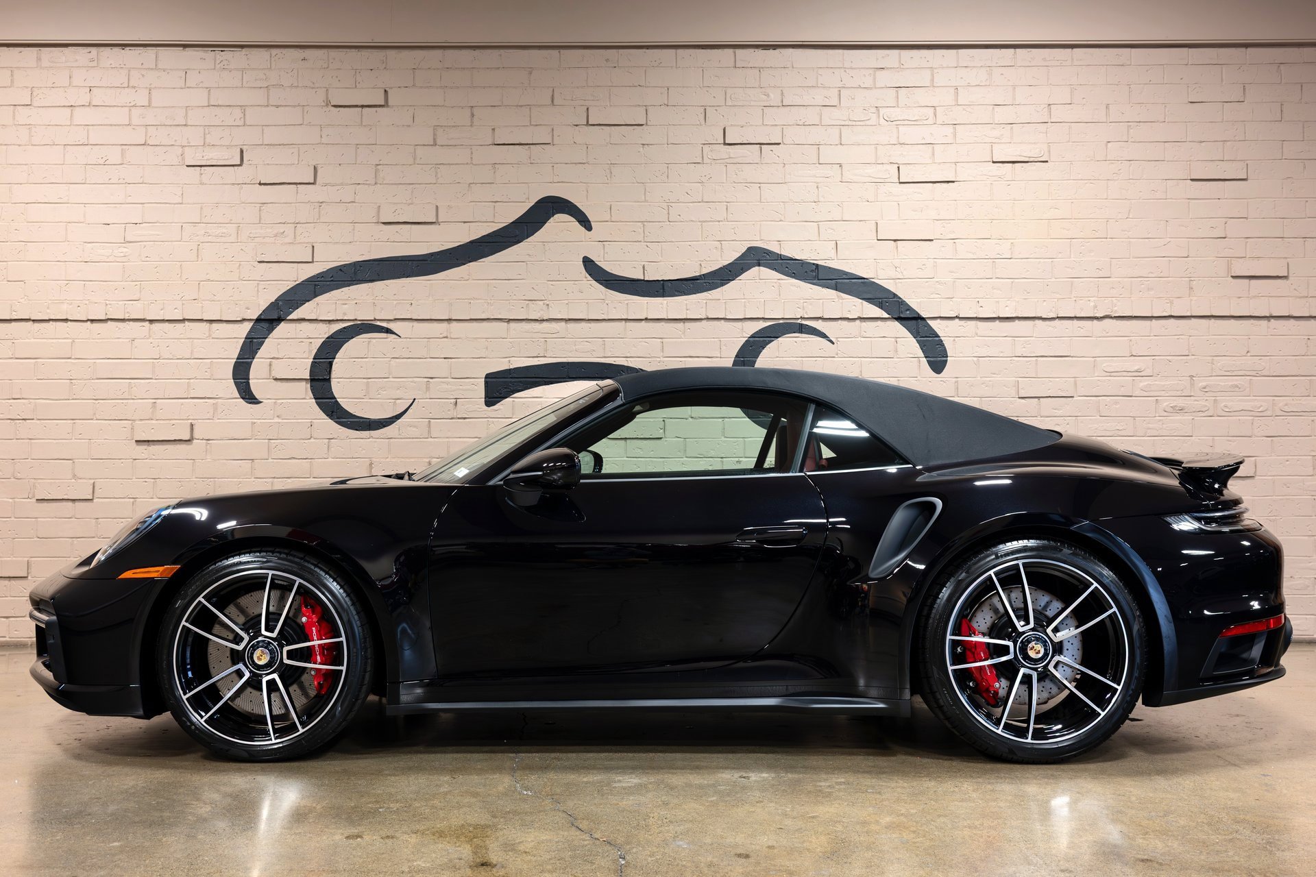 Used 2024 Porsche 911 Turbo image 17