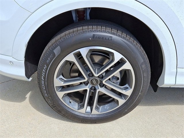 New 2025 Audi Q5 Premium Plus image 5