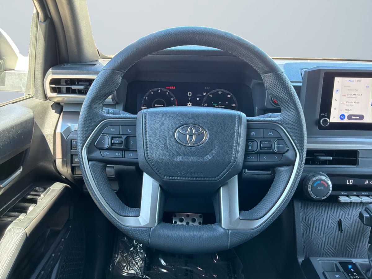 Used 2025 Toyota Tacoma TRD Sport AWD/4WD image 11